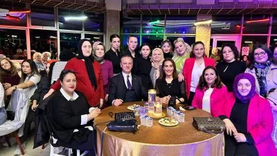 SELİM ALAN’DAN KADINLAR GÜNÜ ÖZEL ETKİNLİK Zonguldak Belediye Başkanı ve Cumhur