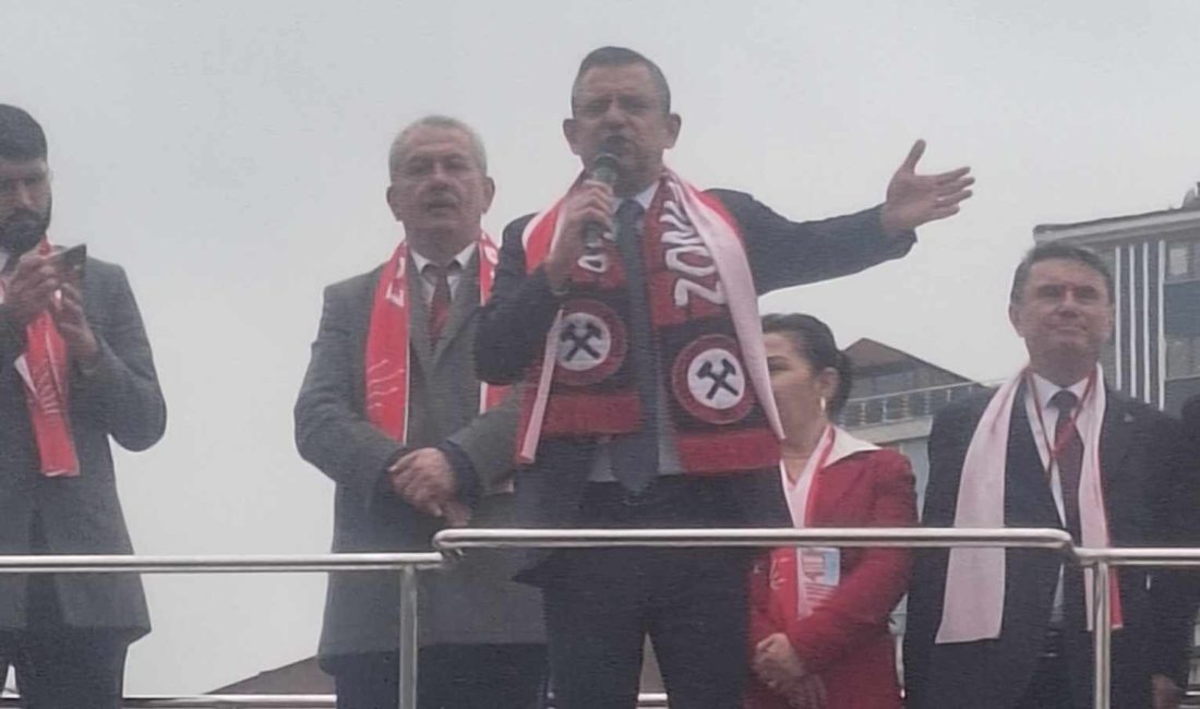 ÖZGÜR ÖZEL HÜKÜMETE EMEKLİLER ÜZERİNDEN YÜKLENDİ CHP Genel Başkanı Özgür