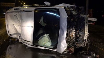 KAVŞAKTA KAZA: 2 YARALI