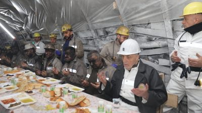 Atalay madencilerle iftar yaptı Türkiye İşçi Sendikaları Konfederasyonu Genel