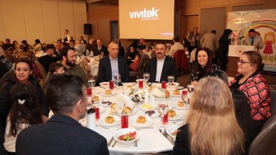 Zonguldak Valisi Osman Hacıbektaşoğlu, koruyucu aileler ve devlet koruması altındaki çocuklarla