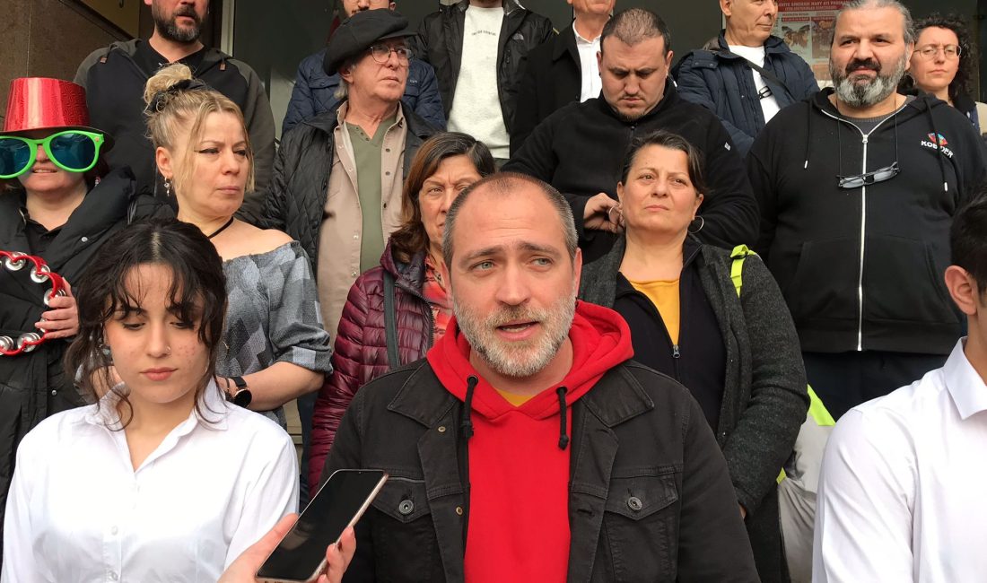 Zonguldak‘ta 27 Mart Dünya Tiyatro Günü kutlandı Zonguldak Tiyatro Platformu ’27