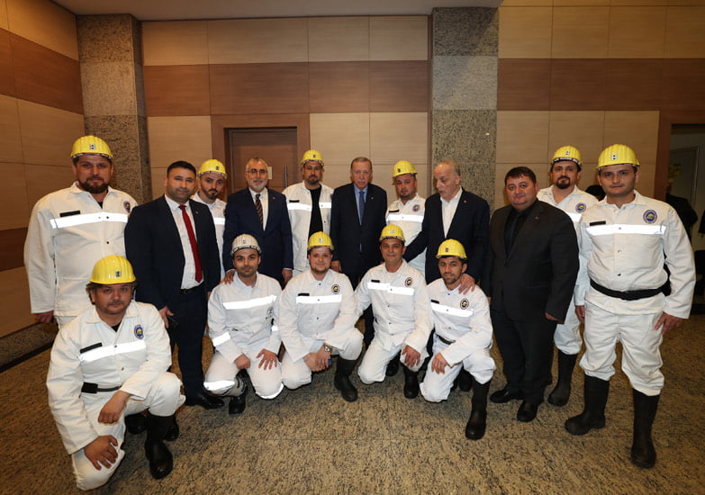 Maden işçileri, Cumhurbaşkanı Erdoğan’ın iftarına katıldı Genel Maden İşçiler Sendikası