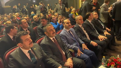 BELEDİYE SİNEMASI YILLAR SONRA PERDELERİNİ AÇTI