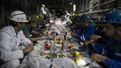 Türkiye İşçi Sendikaları Konfederasyonu (TÜRK-İŞ) Genel Başkanı Ergün Atalay, TTK