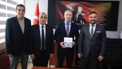 Zonguldak Sanayici ve İş İnsanları Derneği (ZONSİAD) yönetim kurulu üyeleri,