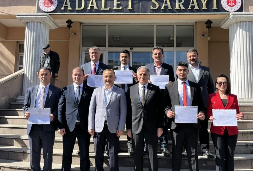 Ak Parti meclis üyeleri mazbata aldı Zonguldak’ın Alaplı ilçesinde 2024-2029