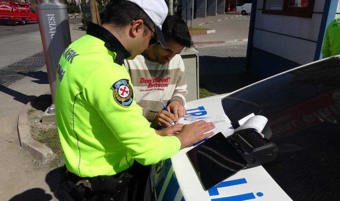 Trafik ekiplerinden bayram öncesi dronlu denetim Zonguldak’ta trafik polisleri, Ramazan