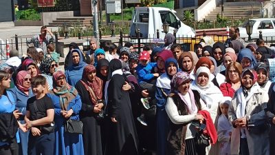 Devrek ilçesinde umreye gidecek olan vatandaşlar dualarla uğurlandılar.