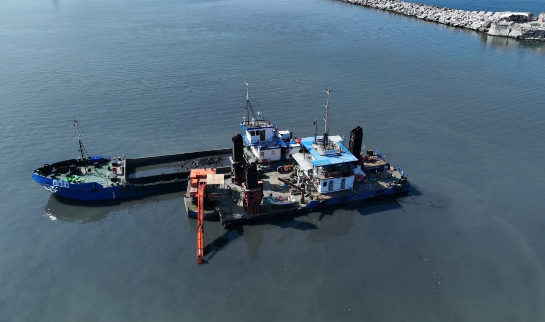 Zonguldak limanı teressübattan temizlenip derinleştiriliyor Zonguldak Limanı’nı standart derinliğe kavuşturmak