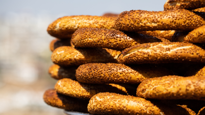 Simit fiyat tarifesinde Ticaret Bakanlığı’nın onayı zorunlu hale getirildi. Ekmek