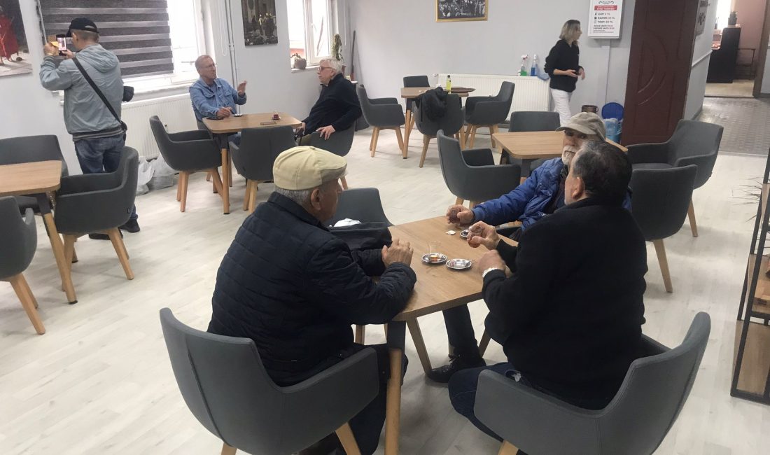 Önce kapandı sonra açıldı! Zonguldak belediyesinin kültür merkezi