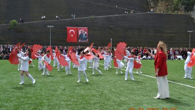 KOZLU’DA 23 NİSAN BİR BAŞKA KUTLANDI