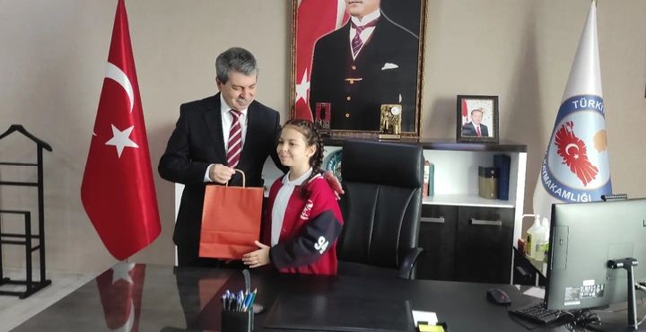 Minik Kaymakam Çağlar, “Çocuklar savaşta ölmesin” 23 Nisan Ulusal Egemenlik
