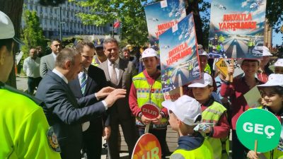 Zonguldak’ta Trafik ve İlkyardım Haftası dolayısıyla özel bir etkinlik düzenlendi.