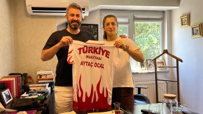 DÜNYA ŞAMPİYONUNDAN VEFA ÖRNEĞİ!