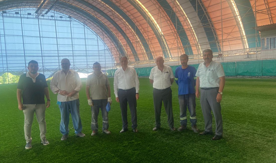 Ereğli’de Futbol Sahası Sentetik Zemin Yenileme Çalışmaları! Zonguldak Gençlik ve Spor