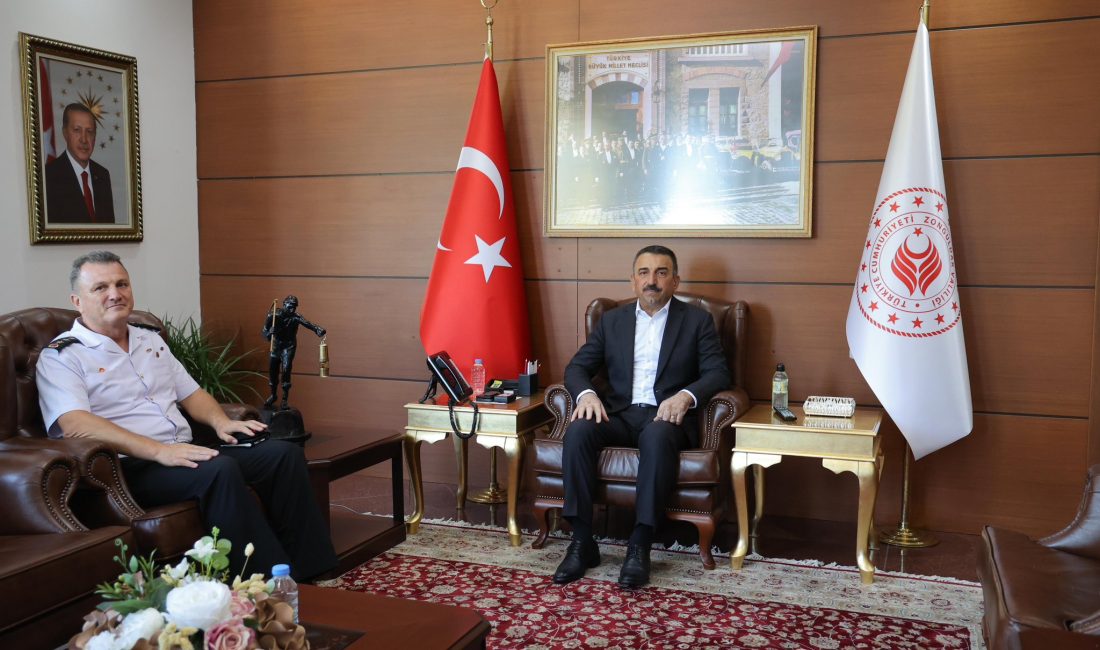 Vali Hacıbektaşoğlu, Yeni Jandarma Komutanı’nı Ağırladı Zonguldak Valisi Osman Hacıbektaşoğlu,