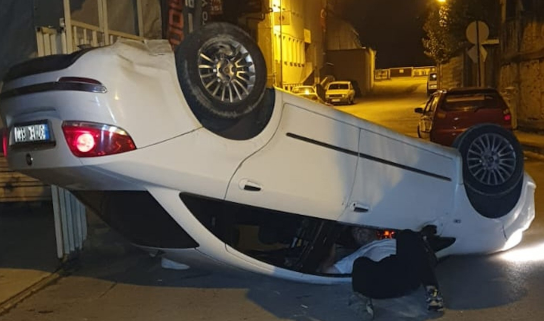 İki Otomobilin Çarpıştığı Kazada Futbolcular Yaralandı! 2 otomobilin çarpışması