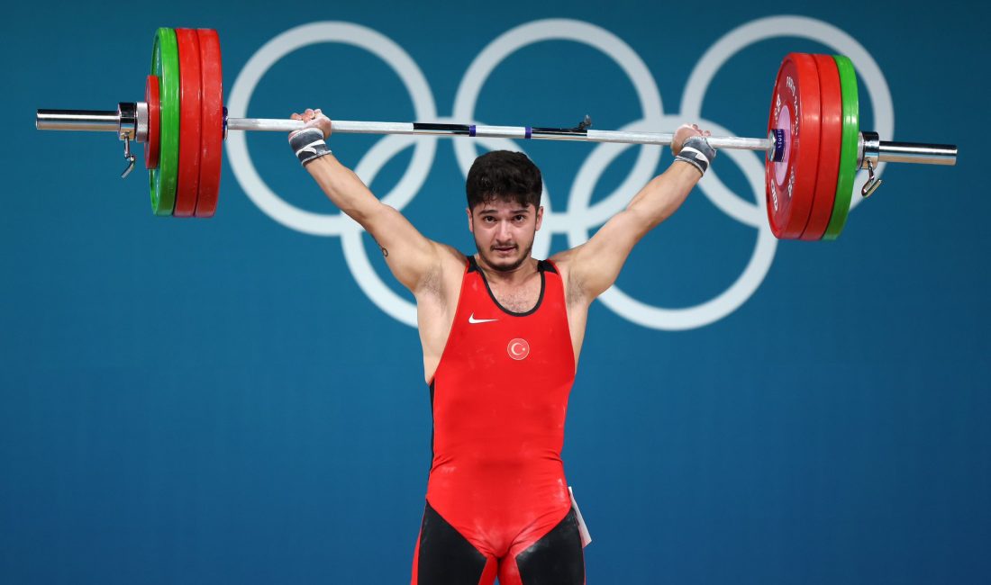Milli Halterci Muhammed Furkan Özbek, Olimpiyatlarda Gururlandırdı
Bartın Üniversitesi (BARÜ) Spor