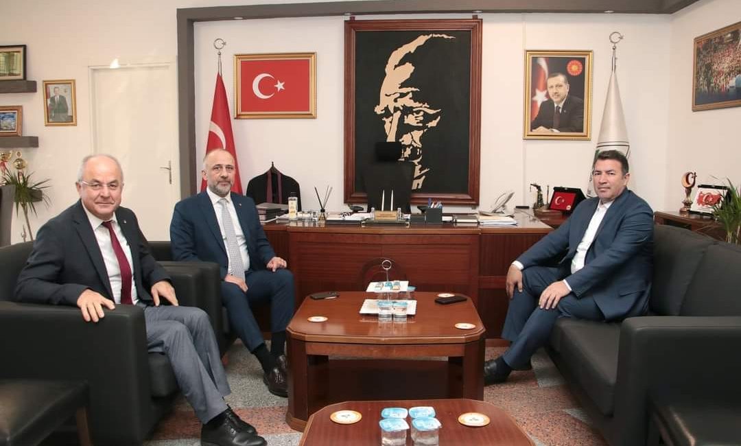 METİN DEMİR’DEN ÖZCAN ULUPINAR’A ZİYARET ZONGULDAK TSO YÖNETİM KURULU