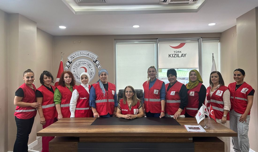 MEVLÜDE YALÇINER KADIN KOLLARI BAŞKANI OLDU Türk Kızılay Zonguldak İl