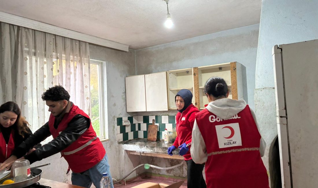 KIZILAY BAŞKANI, ZONSİAD AİLESİNE TEŞEKKÜR ETTİ! Türk Kızılay Zonguldak Şube