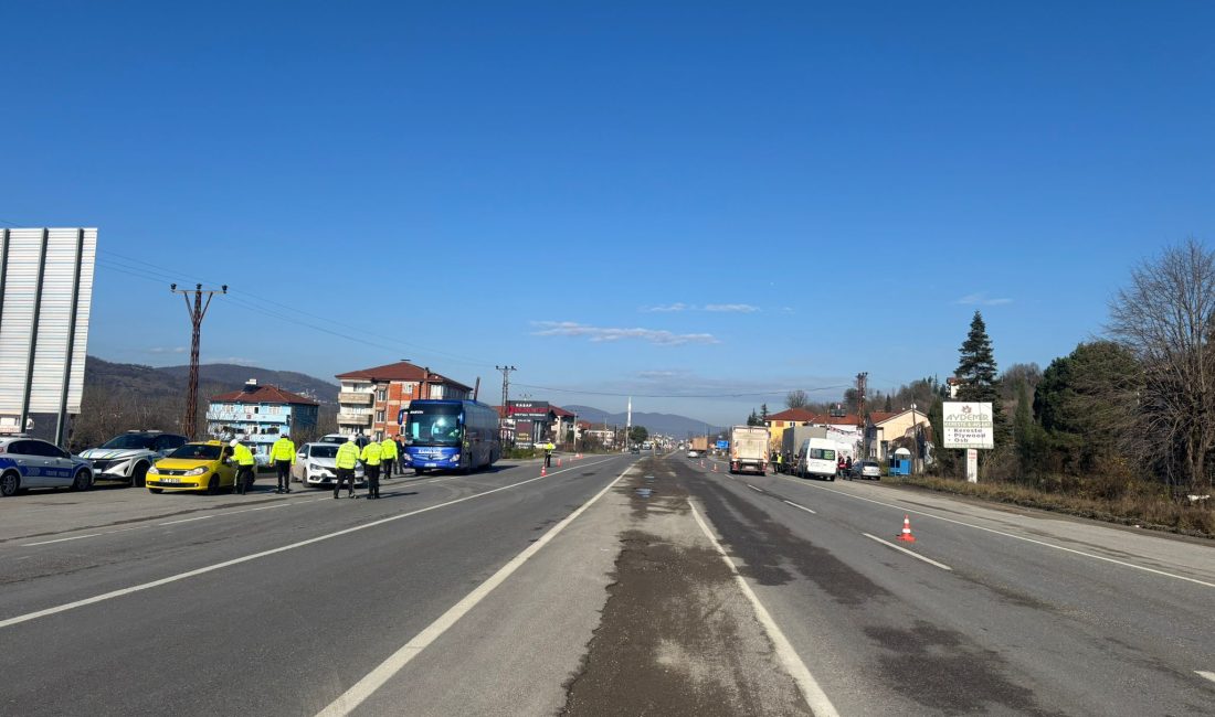 KIŞ LASTİĞİ EKSİK OLANLARA CEZA! Zonguldak-Ankara karayolunda trafik ekipleri