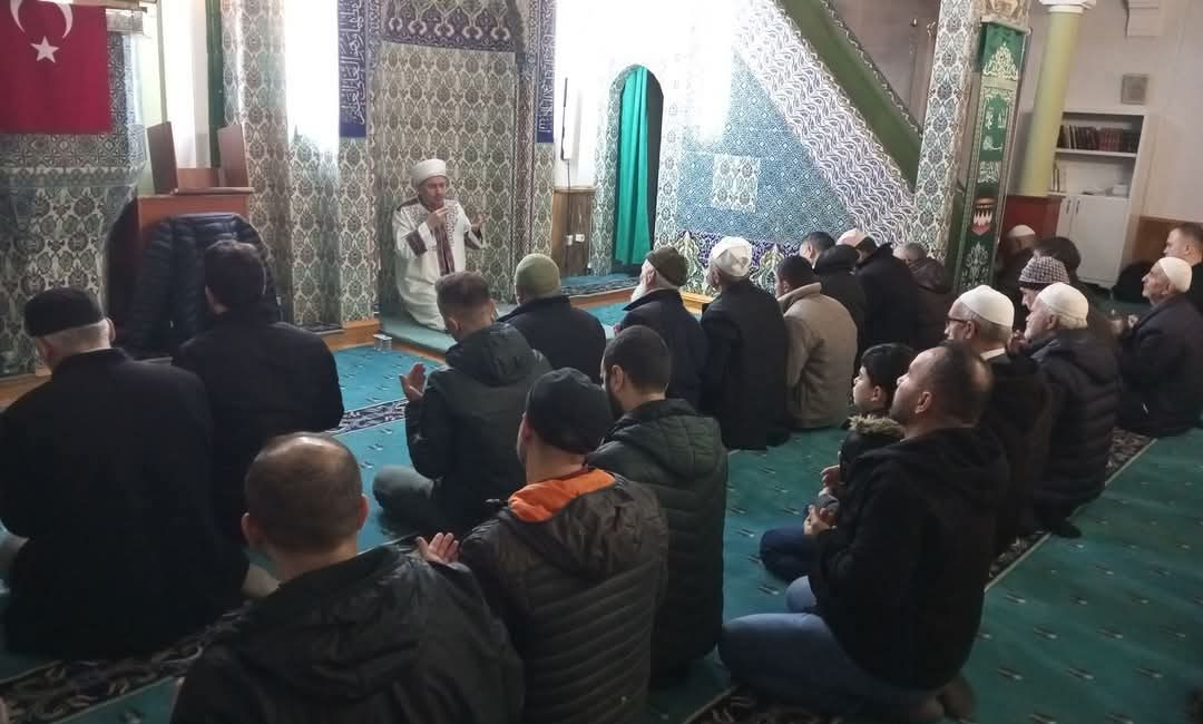 Her hafta farklı mahallelerde