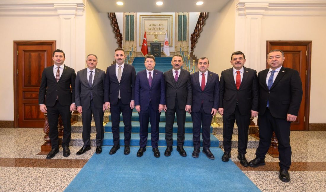 ANKARA’DA ZONGULDAK RÜZGARI ESTİ Ak Parti Teşkilatı ve