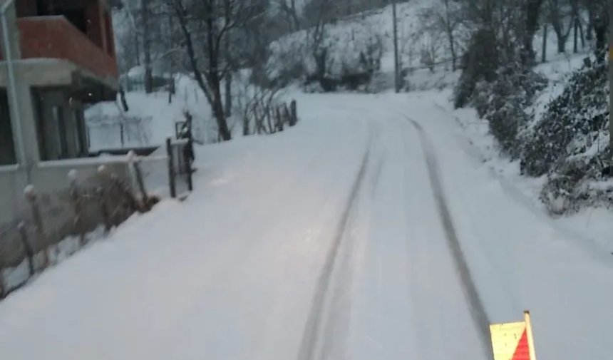 Zonguldak’ta etkili olan kar