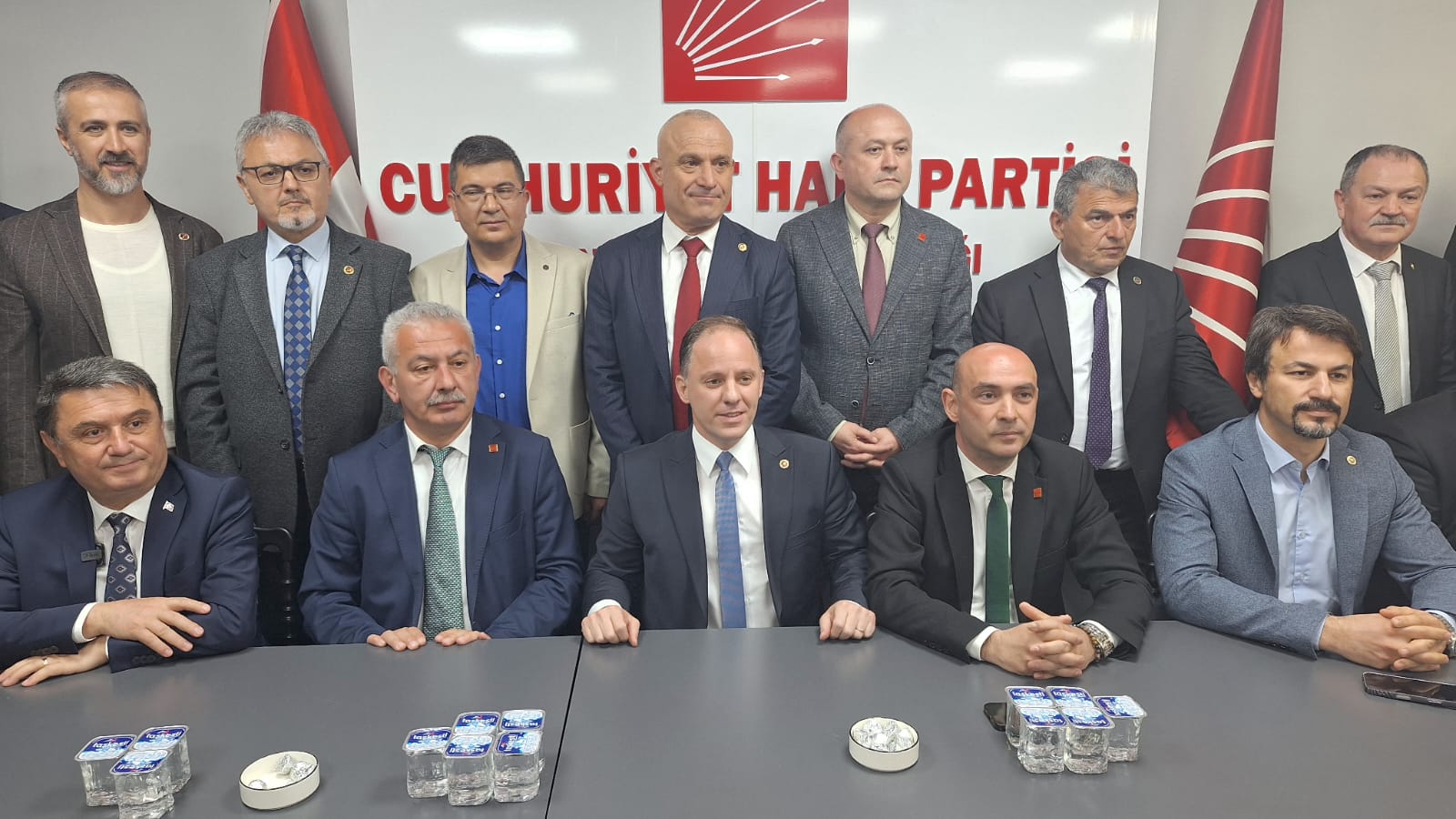 ”BİZİM DERDİMİZ DEVLETLE DEĞİL İDARE EDENLERLE HATTA EDEMEYENLERLE”