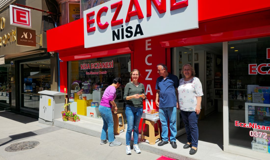 Eczacı Nisanur Demir, merhum