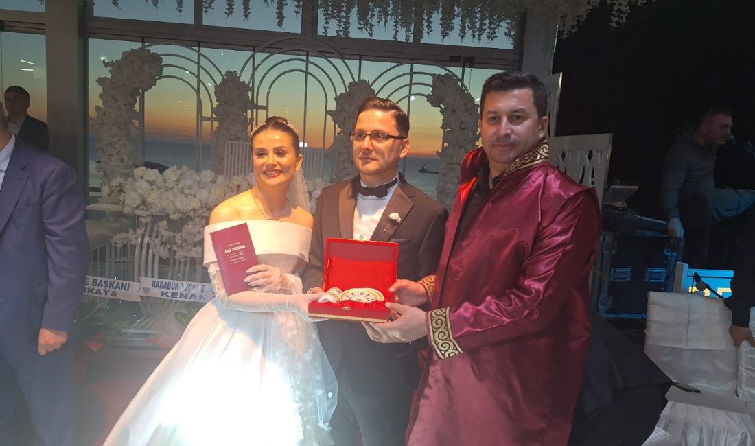 Zonguldak Memurlar Lokali’nde Hilal