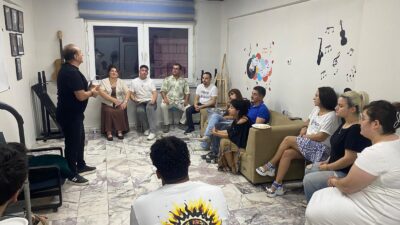 Tiyatro ve yazarlık eğitimi verildi