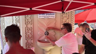 Sıcaktan bunalanlara limonata Tahsin Erdem’den