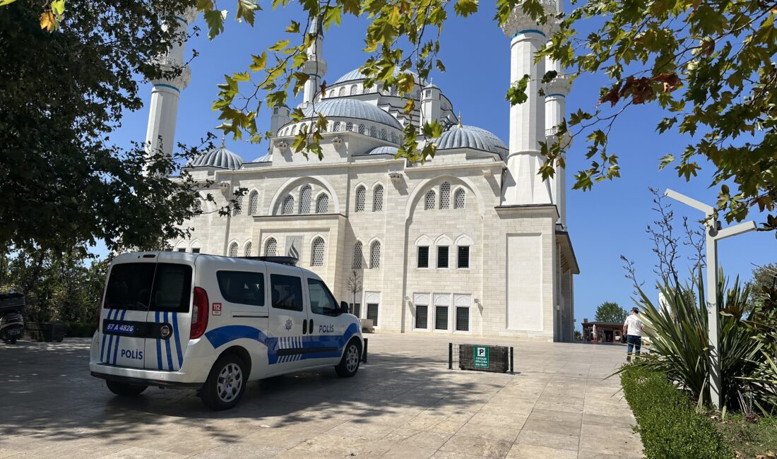 Zonguldak’ta Uzunmehmet Camisi şadırvanında