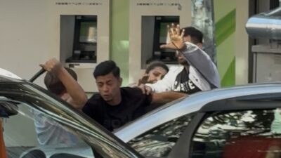 Gazipaşa’da olay! Sopalarla birbirlerine saldırdılar