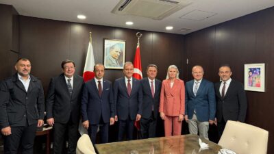 Tahsin Erdem, TBB heyetiyle Japonya’da Türk Büyükelçiliği’ni ziyaret etti