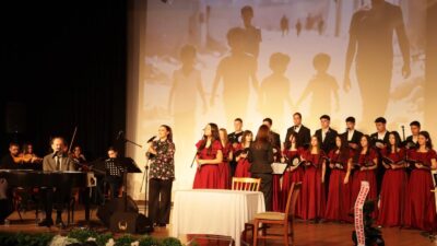 “Kim Var?” sanat etkinliği yoğun ilgiyle gerçekleştirildi