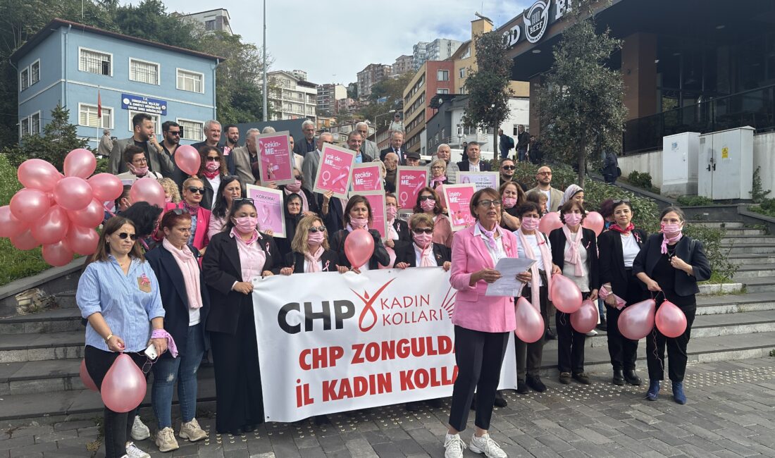 CHP’li kadınlar meme kanseri farkındalığı için denize balon bıraktılar Cumhuriyet Halk Partisi (CHP)