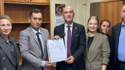 Devrim Dural mazbatasını aldı