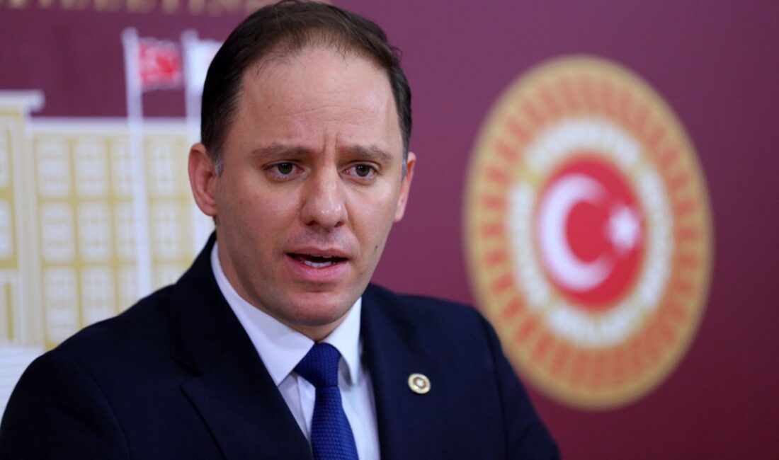 Radyo Sputnik’in Türkiye genelinde yaptığı “En Çok Güvenilen İsimleri” anketinin