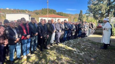 Zonguldak’ın Alaplı ilçesinde yaşayan beş çocuk annesi Hatice İskender (83)