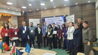 Zonguldak Gazeteciler Cemiyeti Başkanı Akbıyık, Kazakistan’da Türk Dünyası Hizmet Ödülü Aldı