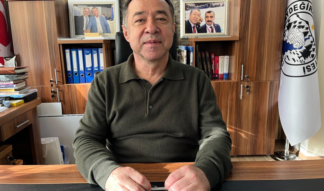 Başkan Gebeş çalışmaları anlattı: “En yaşanılabilir TOKİ’yi yaptık” Zonguldak’ın Çaydeğirmeni Beldesi Belediye Başkanı Satılmış Gebeş, kentsel dönüşümden su