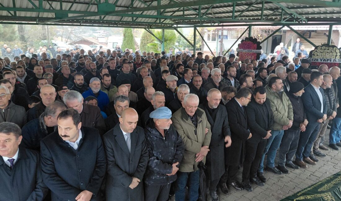 Emine Demir son yolculuğuna uğurlandı Zonguldak Ticaret ve Sanayi Odası Yönetim Kurulu Başkanı Metin Demir’in