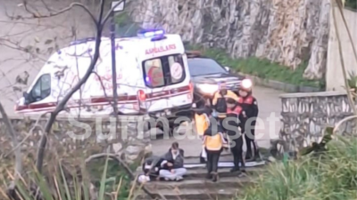 Zonguldak’ta Kızlar Plajı girişinde yerde hareketsiz yatan bir şahıs görüldü.