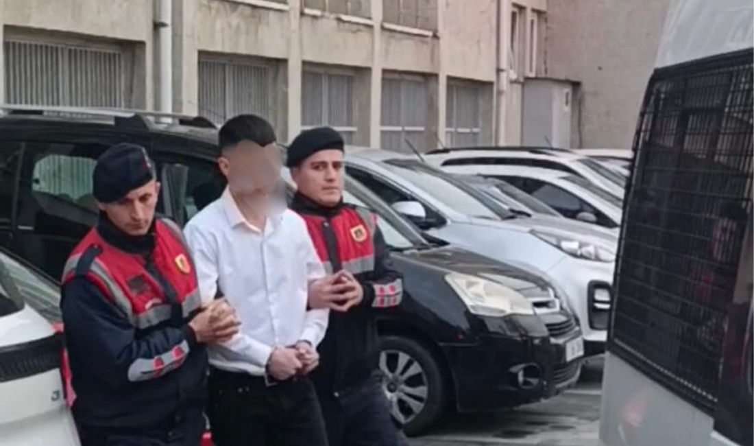 İki kişiyi öldüren Özgür Y.; “Pişmanım” Zonguldak’ın Devrek ilçesinde silah ticareti anlaşmazlığı nedeniyle iki kişiyi öldürdüğünü