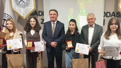 4 Aralık Dünya Madenciler Günü etkinlikleri kapsamında düzenlenen resim, şiir,